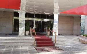 هتل استقلال زاهدان - نمای بیرونی 