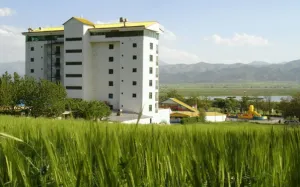 هتل زریوار مریوان - نمای بیرونی 