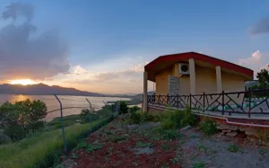 مهمانسرا جهانگردی مریوان - نمای بیرونی 