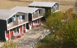 هتل قصر مریوان - نمای بیرونی