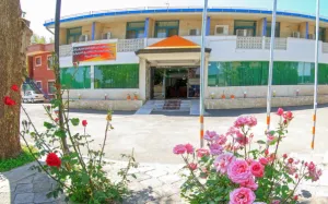 هتل جهانگردی خوی - نمای بیرونی 
