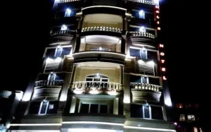 هتل هالیس بروجرد - نمای بیرونی 