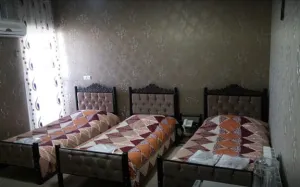 هتل هالیس بروجرد - اتاق 3 تخته (3 تخت 1 نفره)