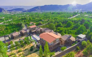 مجتمع اقامتی تفریحی دال دنا سی سخت - نمای بیرونی 