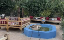 اقامتگاه بومگردی هوربانو شهداد - نمای محوطه 