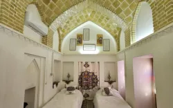 مجتمع گردشگری عمارت حاکم ساوه - اتاق 2 تخته (2 تخت 1 نفره)
