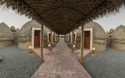 هتل کپری قلعه گنج - نمای بیرونی 