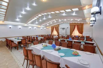 هتل جهانگردی بسطام - رستوران
