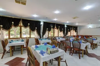 هتل جهانگردی بسطام - رستوران