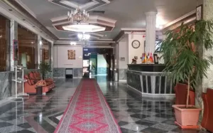 هتل لاله بناب - لابی 