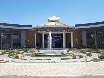 متل همای سعادت دلیجان - نمای بیرونی 