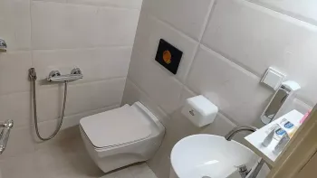 هتل نگین هشتم مشهد - سرویس بهداشتی 