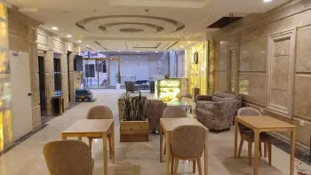 هتل نگین هشتم مشهد - کافی شاپ