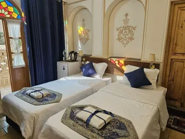 هتل گل آرا اصفهان - اتاق 2 تخته (2 تخت 1 نفره)