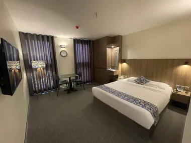 هتل کاربات اصفهان - اتاق 2 تخته (1 تخت 2 نفره)