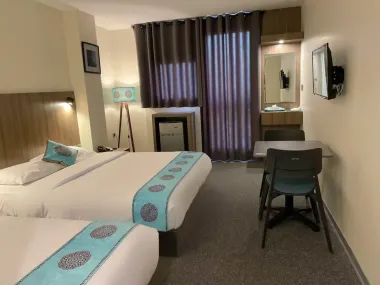 هتل کاربات اصفهان - اتاق 3 تخته (1 تخت 2 نفره 1 تخت 1 نفره)