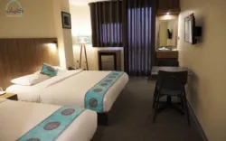 هتل کاربات اصفهان - اتاق 3 تخته (1 تخت 2 نفره 1 تخت 1 نفره)