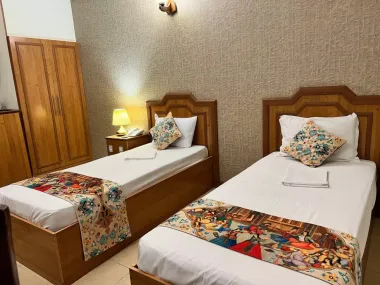 هتل ونوس اصفهان - اتاق 2 تخته (2 تخت 1 نفره)