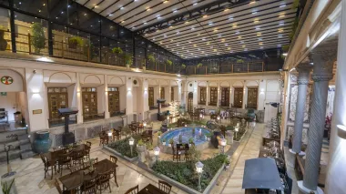 هتل عمارت شهسواران اصفهان - نمای محوطه