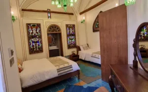 هتل عمارت شهسواران اصفهان - اتاق 3 تخته (1 تخت 2 نفره 1 تخت 1 نفره)