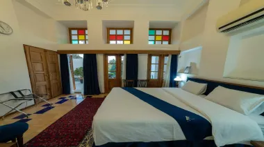 هتل کریاس اصفهان - اتاق 2 تخته (1 تخت 2 نفره)