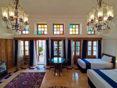 هتل کریاس اصفهان - اتاق 3 تخته (1 تخت 2 نفره 1 تخت 1 نفره)