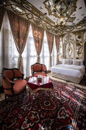 هتل قصر منشی اصفهان - اتاق 2 تخته (1 تخت 2 نفره)