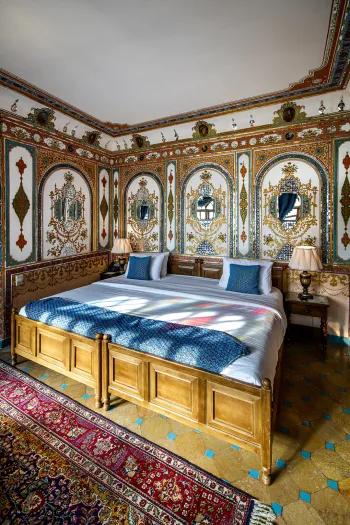 هتل قصر منشی اصفهان - اتاق 2 تخته (1 تخت 2 نفره)