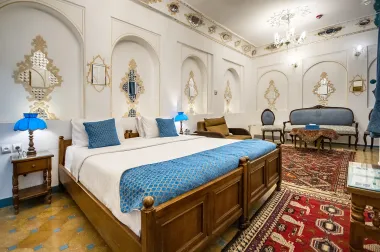 هتل قصر منشی اصفهان - اتاق 2 تخته (1 تخت 2 نفره)