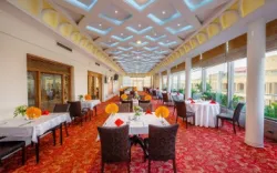 هتل سفیر اصفهان - رستوران