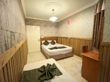 هتل آپارتمان قصر اصفهان - اتاق 3 تخته (1 تخت 2 نفره 1 تخت 1 نفره)