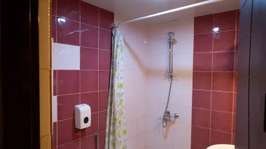 هتل سرای اردیبهشت اصفهان - سرویس بهداشتی و حمام