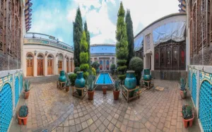 هتل بوتیک خانه معتمدی اصفهان - نمای محوطه