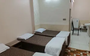 هتل آرام اصفهان - اتاق 3 تخته (3 تخت 1 نفره)
