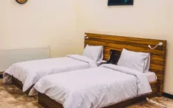 هتل قصر یازده شیراز - اتاق 2 تخته (2 تخت 1 نفره)