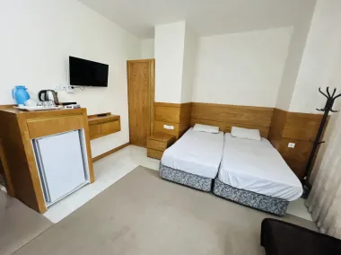 هتل باقر العلوم مشهد - اتاق 2 تخته (2 تخت 1 نفره)