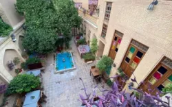 هتل ماه منیر شیراز - نمای محوطه