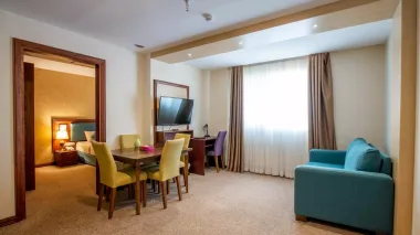 هتل شیرازیس شیراز - نمای اتاق 