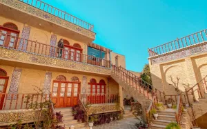 اقامتگاه سنتی فروغ مهر شیراز - نمای محوطه