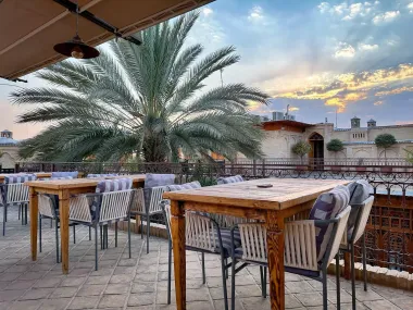 هتل بوتیک ایران مهر شیراز - نمای محوطه