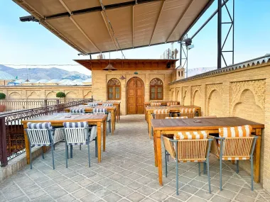 هتل بوتیک ایران مهر شیراز - نمای محوطه