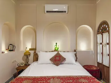 هتل بوتیک ایران مهر شیراز - اتاق 2 تخته (1 تخت 2 نفره)