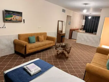 اقامتگاه سنتی درباری شیراز - نمای اتاق 