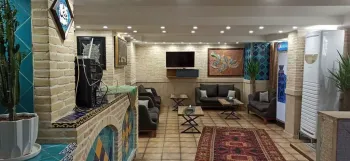 اقامتگاه سنتی هفت دری شیراز - پذیرش