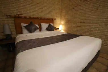 اقامتگاه سنتی هفت دری شیراز - اتاق 2 تخته (1 تخت 2 نفره)