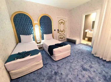 هتل امپراطور مشهد - اتاق 2 تخته (2 تخت 1 نفره)