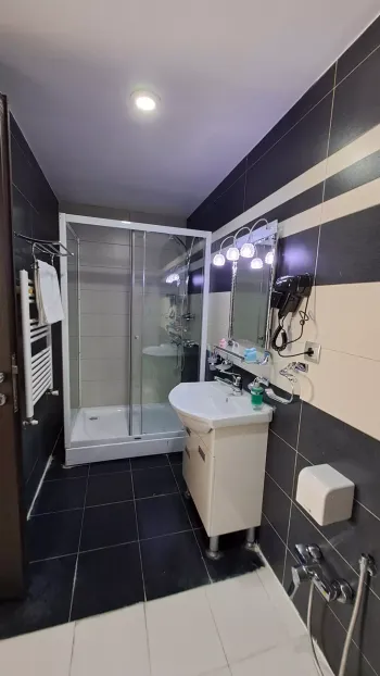 هتل آپارتمان لوتوس پارسیان مشهد - سرویس بهداشتی و حمام