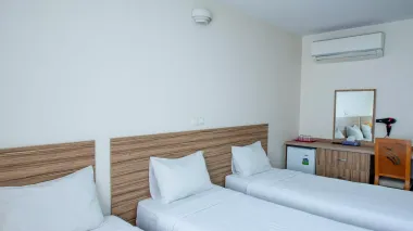 هتل نصیرالملک شیراز - اتاق 3 تخته (3 تخت 1 نفره)