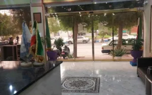 هتل آپارتمان شادناز یک قشم - لابی 