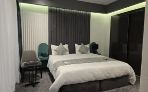 هتل آراکتا قشم - اتاق 2 تخته (1 تخت 2 نفره)